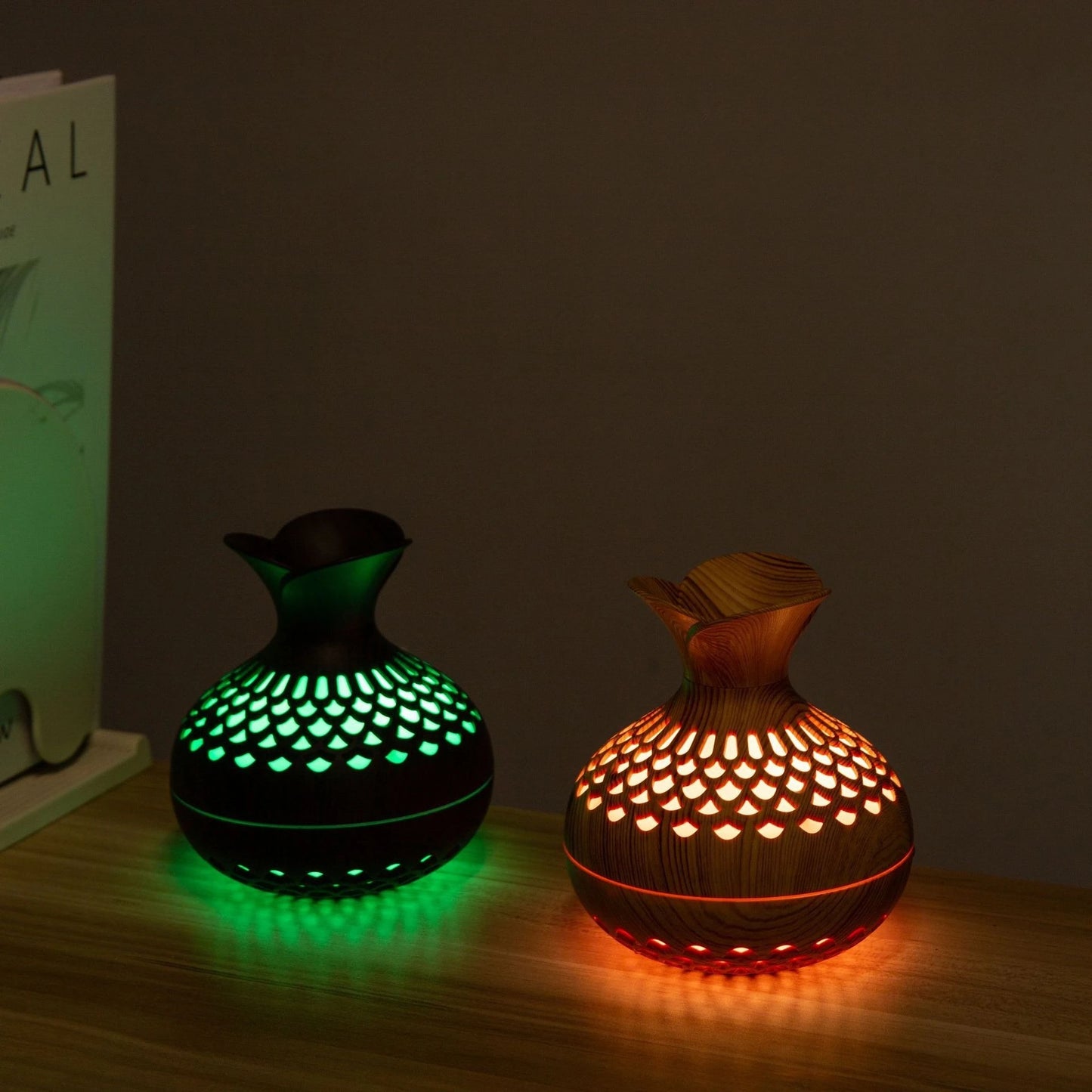 Elegant wood grain flower humidifier/diffuser